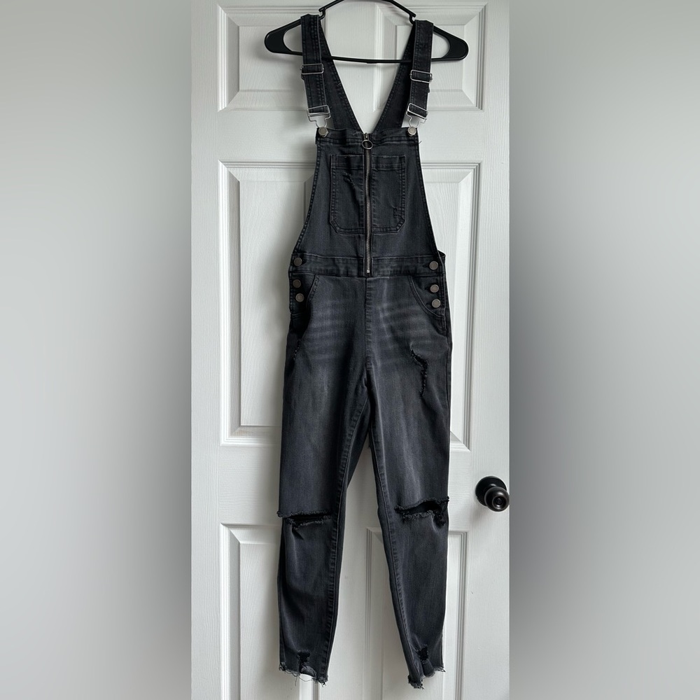 BLACK OVERALLS